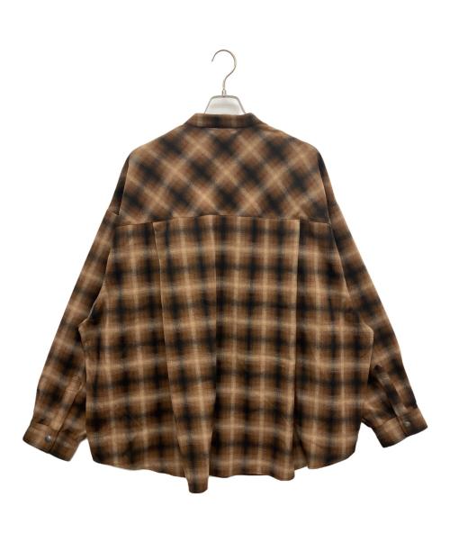 glamb（グラム）glamb (グラム) ステンカラーシャツ ブラウン サイズ:SIZE Free 未使用品の古着・服飾アイテム