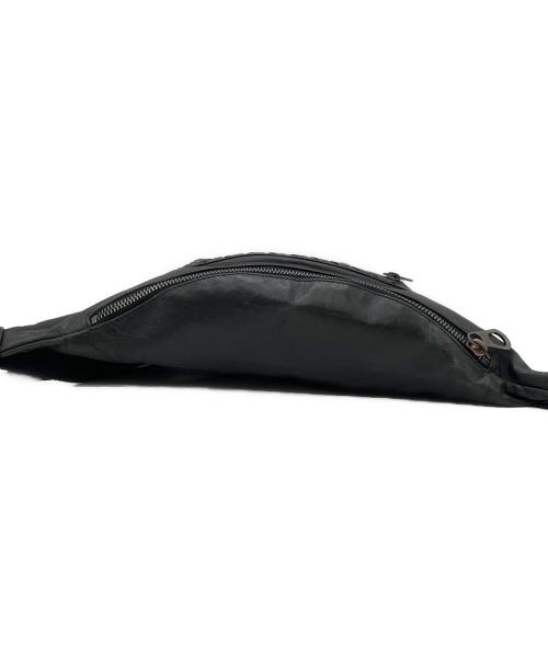 BOTTEGA VENETA（ボッテガベネタ）BOTTEGA VENETA (ボッテガベネタ) イントレチャートボディーバッグ ブラックの古着・服飾アイテム