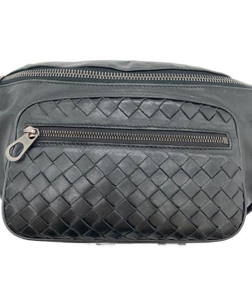 BOTTEGA VENETA（ボッテガベネタ）BOTTEGA VENETA (ボッテガベネタ) イントレチャートボディーバッグ ブラックの古着・服飾アイテム
