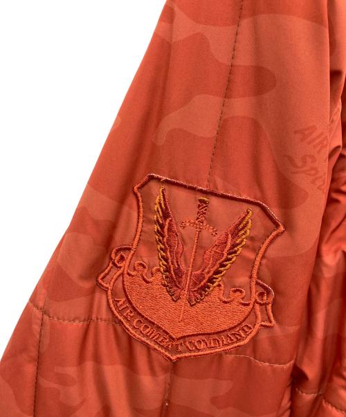 AVIREX（アヴィレックス）AVIREX (アヴィレックス) 中綿ジャケット レッド サイズ:SIZE Mの古着・服飾アイテム