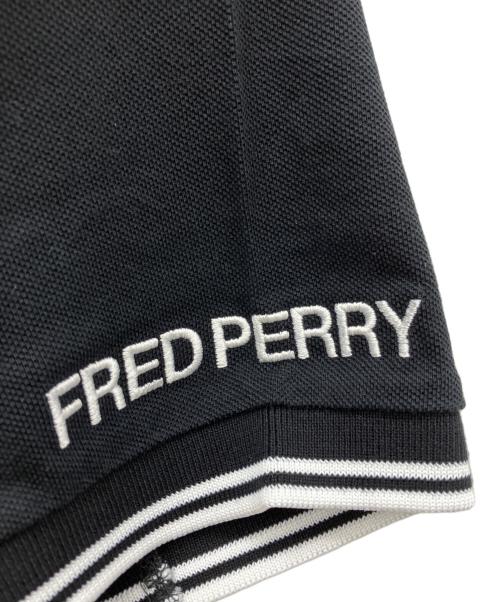 FRED PERRY（フレッドペリー）FRED PERRY (フレッドペリー) Mastermind (マスターマインド) ポロシャツ ブラック サイズ:M 未使用品の古着・服飾アイテム