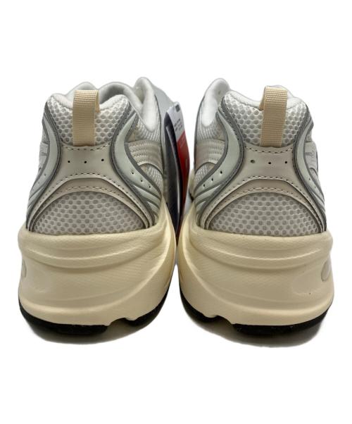 NEW BALANCE（ニューバランス）NEW BALANCE (ニューバランス) NEW BALANCE U530ESB ホワイト サイズ:28 未使用品の古着・服飾アイテム