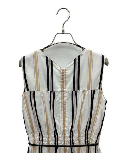 B donna（ビドンナ）B donna (ビドンナ) ノースリーブワンピース ホワイト×ブラック サイズ:SIZE 38 未使用品の古着・服飾アイテム