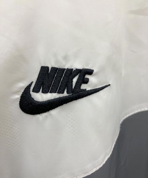 NIKE（ナイキ）NIKE (ナイキ) ナイロンジャケット ホワイト×グレー サイズ:XLの古着・服飾アイテム