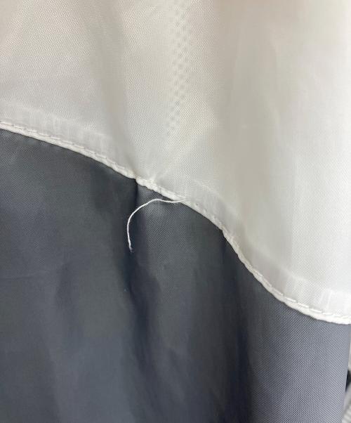 NIKE（ナイキ）NIKE (ナイキ) ナイロンジャケット ホワイト×グレー サイズ:XLの古着・服飾アイテム