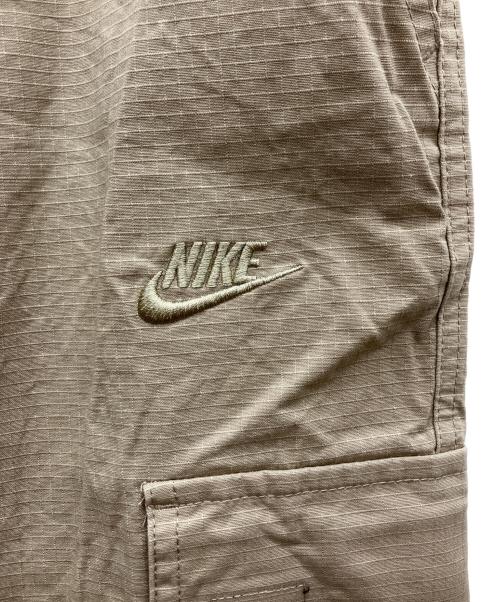 NIKE（ナイキ）NIKE (ナイキ) カーゴパンツ ベージュ サイズ:W30の古着・服飾アイテム