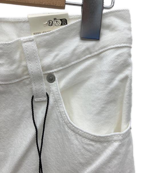 LEVI'S（リーバイス）LEVI'S (リーバイス) LOOSE BOOT ジーンズ ホワイト ホワイト サイズ:SIZE 25 未使用品の古着・服飾アイテム