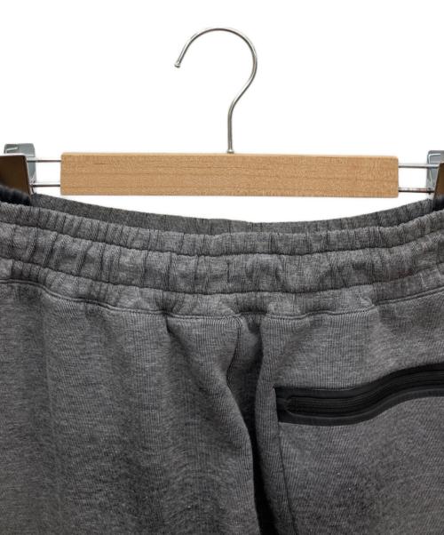 NIKE（ナイキ）NIKE (ナイキ) テックフリースパンツ グレー サイズ:SIZE Sの古着・服飾アイテム
