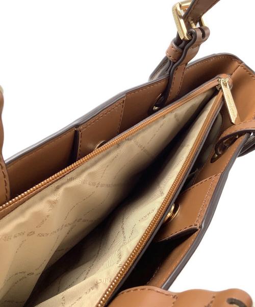 MICHAEL KORS（マイケルコース）MICHAEL KORS (マイケルコース) ショルダーバッグ ホワイトの古着・服飾アイテム