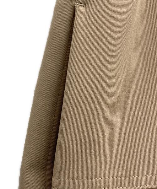 BLUE LABEL CRESTBRIDGE（ブルーレーベルクレストブリッジ）BLUE LABEL CRESTBRIDGE (ブルーレーベルクレストブリッジ) ひざ丈スカート ベージュ サイズ:SIZE 38の古着・服飾アイテム