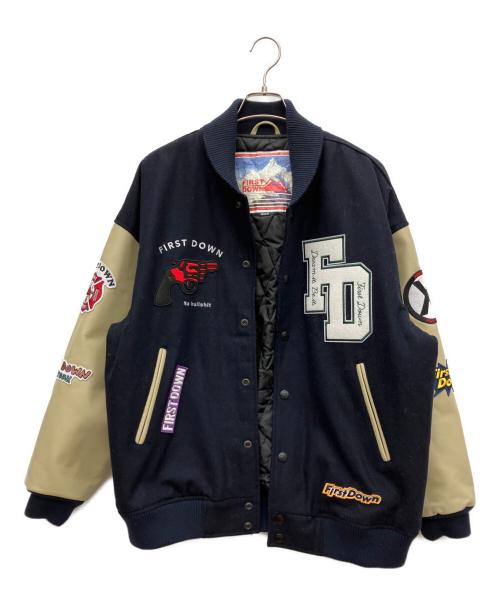 FIRST DOWN（ファーストダウン）FIRST DOWN (ファーストダウン) フルデコスタジャン ネイビー×アイボリー サイズ:SIZE Mの古着・服飾アイテム