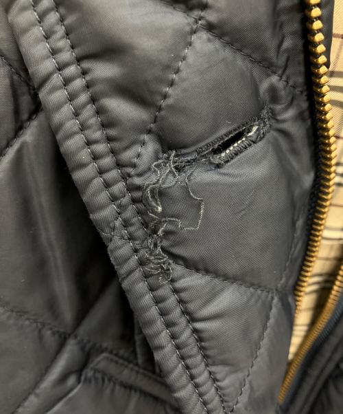 BURBERRY BLUE LABEL（バーバリー ブルー レーベル）BURBERRY BLUE LABEL (バーバリー ブルー レーベル) キルティングジャケット ネイビー サイズ:40の古着・服飾アイテム