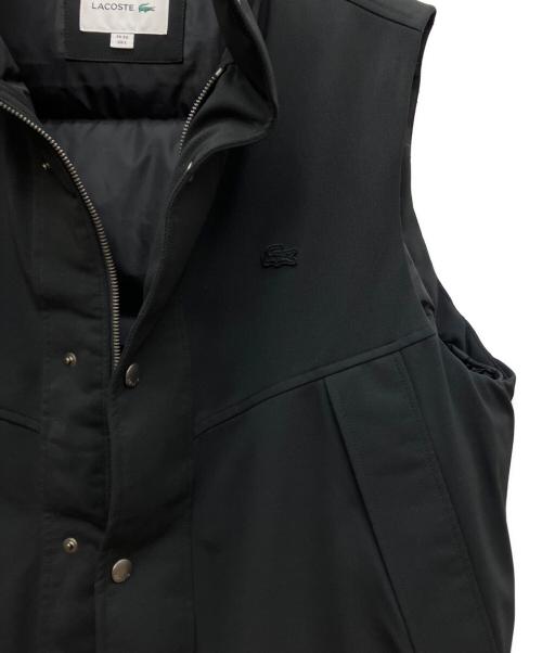 LACOSTE（ラコステ）LACOSTE (ラコステ) 耐水透湿ピケダウンベスト ブラック サイズ:52の古着・服飾アイテム