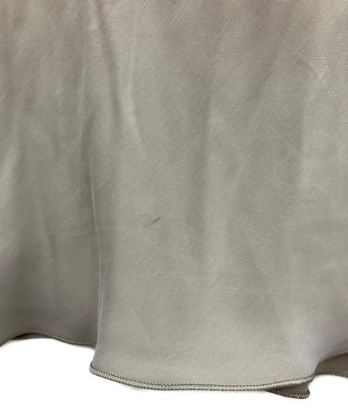 BEARDSLEY（ビアズリー）BEARDSLEY (ビアズリー) バックテールスカート ベージュ 未使用品の古着・服飾アイテム