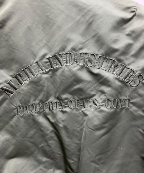 ALPHA INDUSTRIES（アルファインダストリーズ）ALPHA INDUSTRIES (アルファインダストリーズ) フライトジャケット オリーブ サイズ:3Lの古着・服飾アイテム