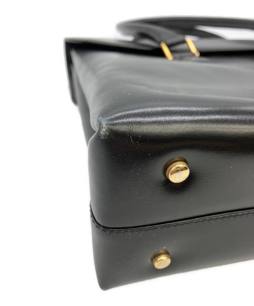 CELINE（セリーヌ）CELINE (セリーヌ) マンテルチェーンハンドバッグ ブラックの古着・服飾アイテム