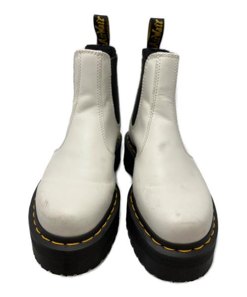 Dr.Martens（ドクターマーチン）Dr.Martens (ドクターマーチン) QUAD チェルシーブーツ ホワイト×ブラック サイズ:SIZE UK 4の古着・服飾アイテム