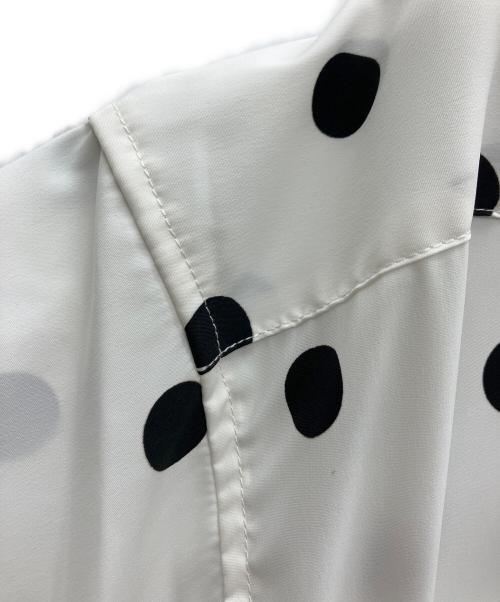 FRED PERRY（フレッドペリー）FRED PERRY (フレッドペリー) 半袖ワンピース ホワイト サイズ:US 6の古着・服飾アイテム
