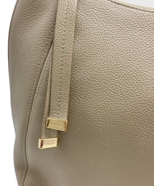 FURLA（フルラ）FURLA (フルラ) セミショルダーバッグ グレーの古着・服飾アイテム