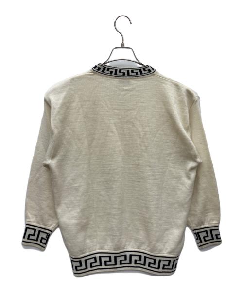 GIANNI VERSACE（ジャンニ・ヴェルサーチ）GIANNI VERSACE (ジャンニ・ヴェルサーチ) 薄手ニット アイボリー サイズ:不明の古着・服飾アイテム