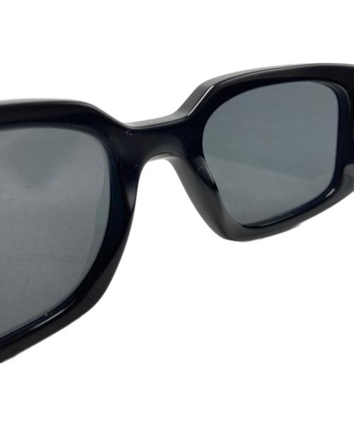 PRADA（プラダ）PRADA (プラダ) プラダ シンボル サングラス ブラックの古着・服飾アイテム