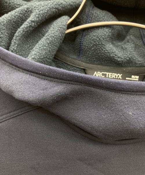 ARC'TERYX（アークテリクス）ARC'TERYX (アークテリクス) Kyanite Pullover Hoody（カイヤナイト プルオーバー フーディ） ネイビー サイズ:Mの古着・服飾アイテム