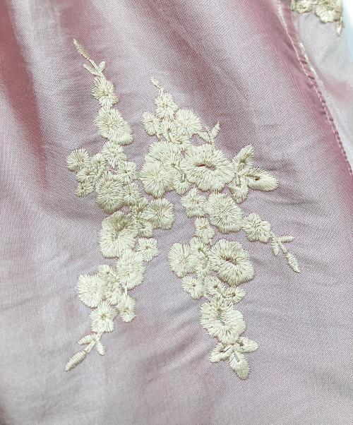 ne quittez pas for TOMORROW LAND（ヌキテパ）ne quittez pas for TOMORROW LAND (ヌキテパ) 別注エンブロイダリータフタブラウス ピンク サイズ:Fの古着・服飾アイテム