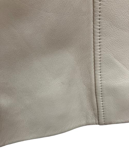 BURBERRY LONDON（バーバリーロンドン）BURBERRY LONDON (バーバリーロンドン) レザーコート ベージュ サイズ:40の古着・服飾アイテム