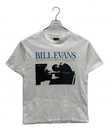 BEAUTY&YOUTH UNITED ARROWS×Riverside Records（ビューティーアンドユースユナイテッドアローズ×リバーサイド・レコーズ）の古着「Bill Evans × BEAUTY&YOUTH  V/V 1961 プリント Tシャツ」｜ホワイト