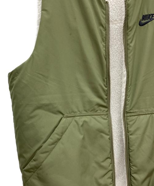 NIKE（ナイキ）NIKE (ナイキ) リバーシブル ウィンタライズド ベスト グリーン×ホワイト サイズ:Mの古着・服飾アイテム