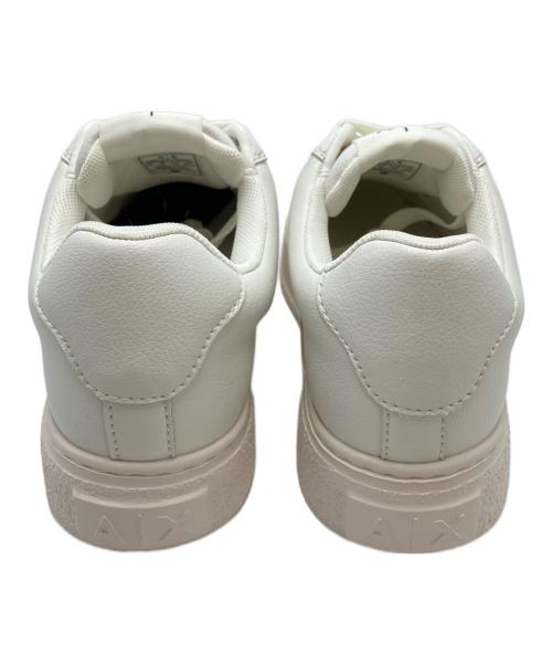 ARMANI EXCHANGE（アルマーニ エクスチェンジ）ARMANI EXCHANGE (アルマーニ エクスチェンジ) ローカットスニーカー ホワイト サイズ:SIZE 26cm 未使用品の古着・服飾アイテム