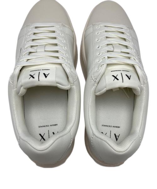 ARMANI EXCHANGE（アルマーニ エクスチェンジ）ARMANI EXCHANGE (アルマーニ エクスチェンジ) ローカットスニーカー ホワイト サイズ:SIZE 26cm 未使用品の古着・服飾アイテム