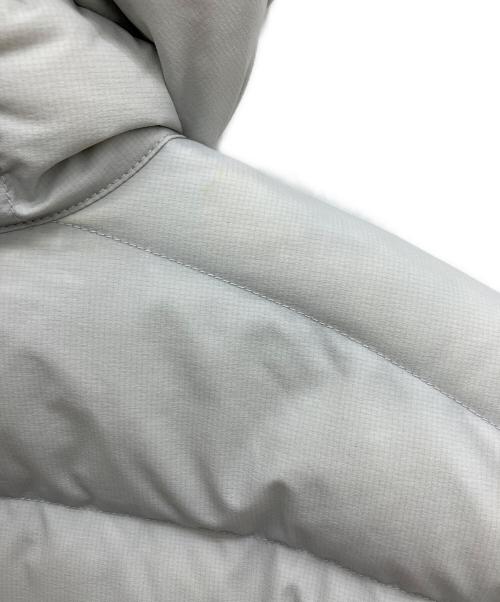 mont-bell（モンベル）mont-bell (モンベル) パーマフロストライトダウンパーカ グレー×オレンジ サイズ:SIZE Sの古着・服飾アイテム