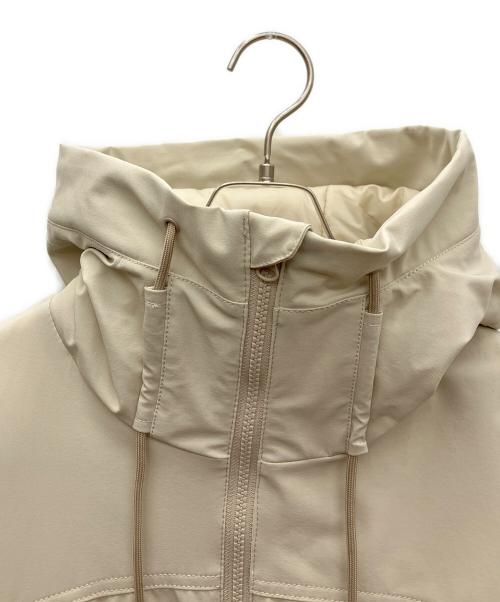 ITEMS URBAN RESEARCH（アイテムズ アーバンリサーチ）ITEMS URBAN RESEARCH (アイテムズ アーバンリサーチ) ダウンフーディージャケット ベージュ サイズ:SIZE Mの古着・服飾アイテム