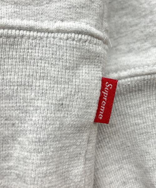 SUPREME（シュプリーム）SUPREME (シュプリーム) Small Box Hooded Sweatshirt グレー サイズ:Sの古着・服飾アイテム