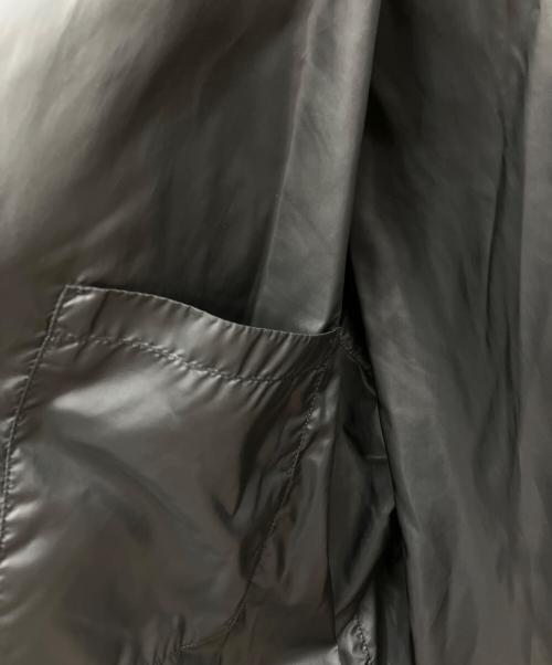 ALEXANDER McQUEEN（アレキサンダーマックイーン）ALEXANDER McQUEEN (アレキサンダーマックイーン) グラフィティロゴ フード付きパファージャケット ブラック サイズ:SIZE 52の古着・服飾アイテム