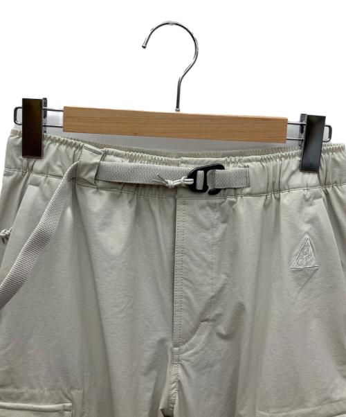 NIKE ACG（ナイキエーシージー）NIKE ACG (ナイキエーシージー) キャニオン フェアラー パンツ ベージュ サイズ:SIZE Sの古着・服飾アイテム