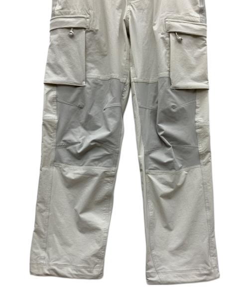 NIKE ACG（ナイキエーシージー）NIKE ACG (ナイキエーシージー) キャニオン フェアラー パンツ ベージュ サイズ:SIZE Sの古着・服飾アイテム