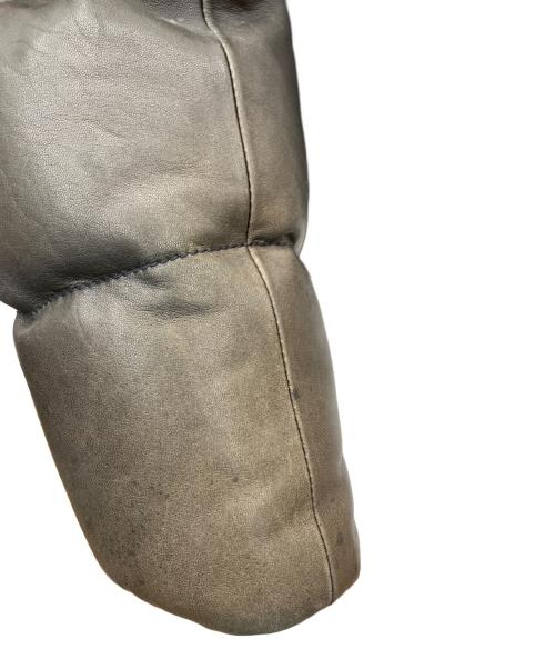 AVIREX VARSITY（アヴィレックスバーシティ）AVIREX VARSITY (アヴィレックスバーシティ) ラムレザーダウンジャケット ブラック サイズ:Lの古着・服飾アイテム