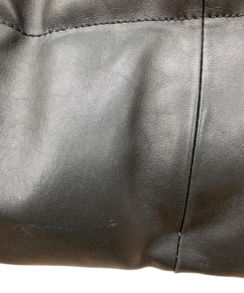AVIREX VARSITY（アヴィレックスバーシティ）AVIREX VARSITY (アヴィレックスバーシティ) ラムレザーダウンジャケット ブラック サイズ:Lの古着・服飾アイテム