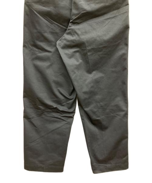 CAHLUMN（カウラム）CAHLUMN (カウラム) TCツイル ワンタックパンツ ネイビー サイズ:Lの古着・服飾アイテム