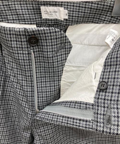 STILL BY HAND（スティルバイハンド）STILL BY HAND (スティルバイハンド) チェック　タックパンツ グレー サイズ:44の古着・服飾アイテム