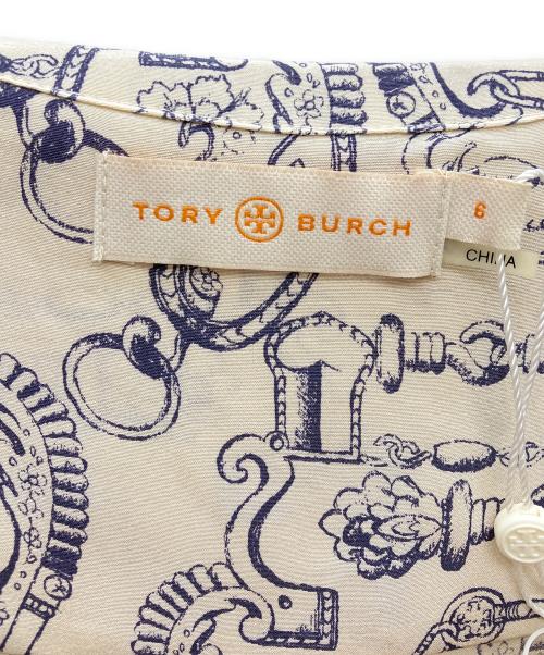 TORY BURCH（トリーバーチ）TORY BURCH (トリーバーチ) 長袖シルクシャツワンピース ベージュ サイズ:6 未使用品の古着・服飾アイテム