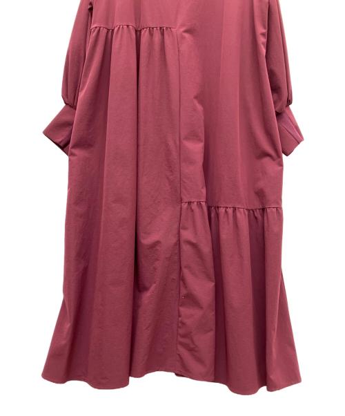 SUM1 STYLE（スミスタイル）SUM1 STYLE (スミスタイル) 段違いフレアワンピース レッド サイズ:SIZE Free 未使用品の古着・服飾アイテム
