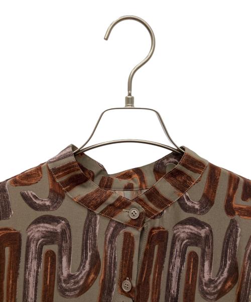 SUM1 STYLE（スミスタイル）SUM1 STYLE (スミスタイル) 長袖プリーツワンピース ブラウン サイズ:SIZE Free 未使用品の古着・服飾アイテム