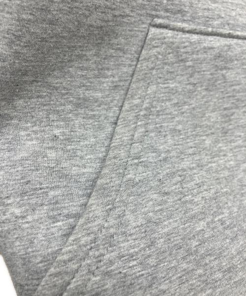 EVERYDAY I LIKE.（エヴリデイ アイ ライク）EVERYDAY I LIKE. (エヴリデイ アイ ライク) ジップパーカー グレー サイズ:なしの古着・服飾アイテム