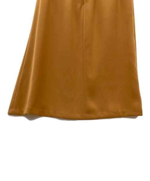 INDIVI（インディヴィ）INDIVI (インディヴィ) スカート ブラウン サイズ:SIZE 13 未使用品の古着・服飾アイテム