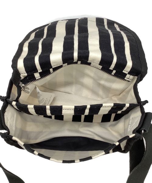 marimekko（マリメッコ）marimekko (マリメッコ) Kerttu SHOULDER BAG ブラック×ホワイトの古着・服飾アイテム