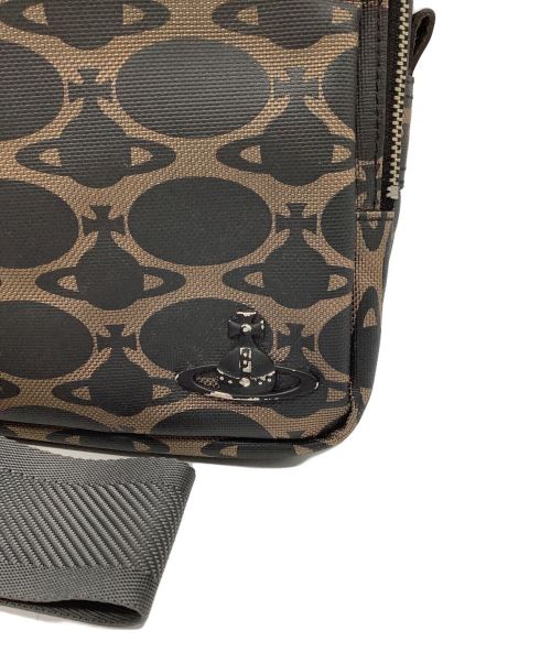Vivienne Westwood（ヴィヴィアンウエストウッド）Vivienne Westwood (ヴィヴィアンウエストウッド) ワンショルダーバッグ ブラック×カーキの古着・服飾アイテム