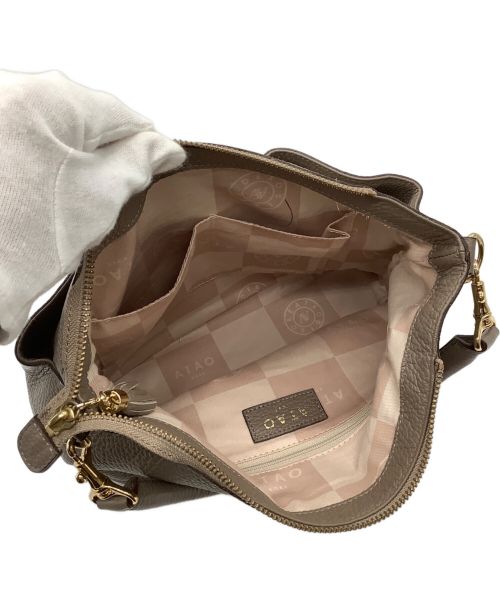 ATAO（アタオ）ATAO (アタオ) 2WAYショルダーバッグ グレージュの古着・服飾アイテム